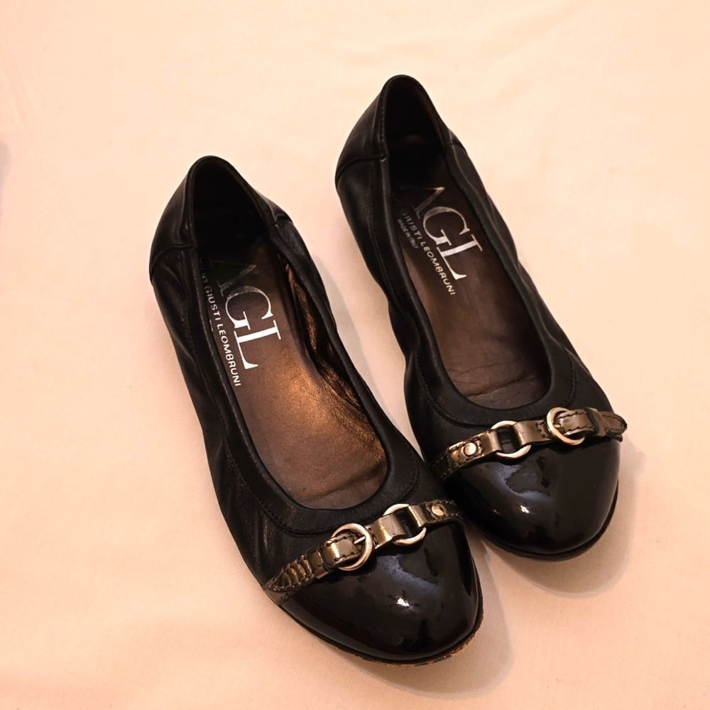 AGL Attilio Giusti Leombruni Black Monika Cap Toe Ballet‎ Flats size 8